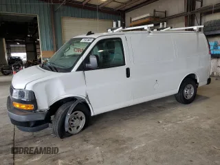 2024 Chevrolet Express Cargo z VIN 1GCWGAFP2R1174904, wystawiony jako Copart lot #63218715 z przebiegiem 20 859 mil mil oraz Czysty tytuł • Clean title. Historia ofert i sprzedaży dostępna na DreamBid. Obrazek 1.