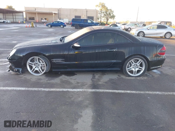2006 Mercedes-Benz SL with VIN WDBSK76F66F113088, listed as a IAAI auction lot 41624451 with 21,116 mi miles and . Bid and sale history available at DreamBid. Image 14.