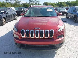 2017 Jeep Cherokee Latitude with VIN 1C4PJLCS6HW604607, listed as a IAAI auction lot 42026228 with 164,934 mi miles and . Bid and sale history available at carsss.com. Image 12.