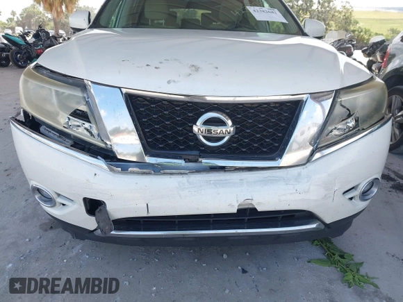 2016 Nissan Pathfinder S with VIN 5N1AR2MN8GC637220, listed as a IAAI auction lot 42382682 with 237,881 mi miles and . Bid and sale history available at DreamBid. Image 6.