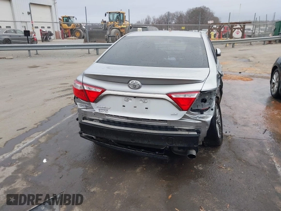 2017 Toyota Camry XLE with VIN 4T1BF1FK5HU371774, listed as a IAAI auction lot 41521132 with 102,582 mi miles. Bid and sale history available at carsss.com. Image 16.