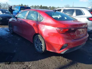 2022 Kia Forte LXS with VIN 3KPF24AD1NE471330, listed as a IAAI auction lot 41552400 with 27,840 mi miles and . Bid and sale history available at DreamBid. Image 3.