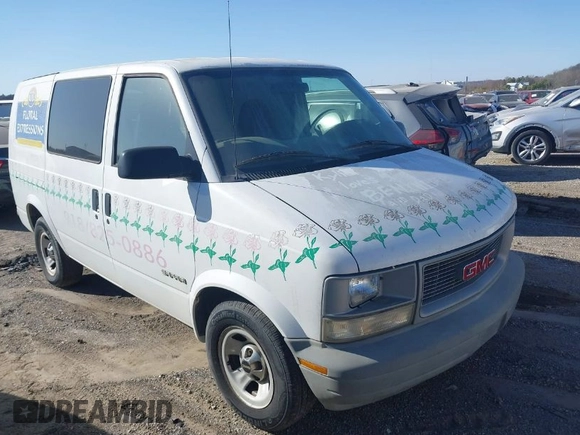 1998 GMC Safari Cargo with VIN 1GTDM19W9WB510668, listed as a IAAI auction lot 41738531 with 159,978 mi miles. Bid and sale history available at carsss.com. Image 1.