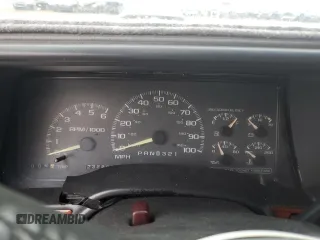 1998 GMC Sierra 1500 with VIN 2GDEC19R3W1562357, listed as a Copart auction lot 42298055 with 232,232 mi miles and Clean Title. Bid and sale history available at DreamBid. Image 9.