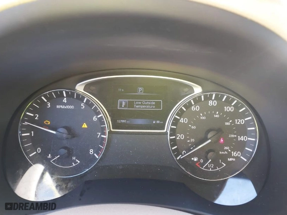 2017 Nissan Altima 2.5 S with VIN 1N4AL3AP3HN355810, listed as a IAAI auction lot 41344659 with 127,991 mi miles. Bid and sale history available at carsss.com. Image 7.