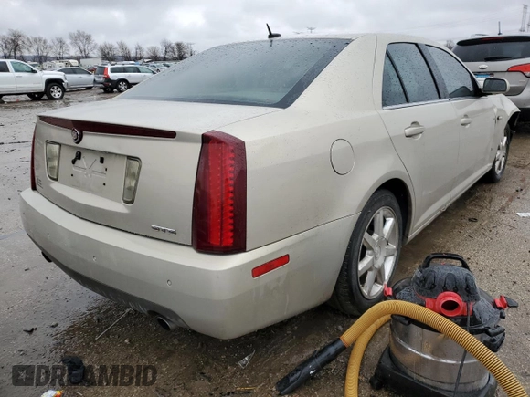 2007 Cadillac STS z VIN 1G6DW677970175897, wystawiony jako Copart lot #43030545 z przebiegiem 158 180 mil mil oraz Szkody całkowita. Historia ofert i sprzedaży dostępna na DreamBid. Obrazek 3.