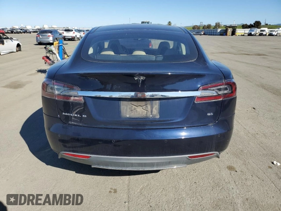 2014 Tesla Model S 60 with VIN 5YJSA1H13EFP37887, listed as a Copart auction lot 48438555 with Not provided miles and Clean title. Bid and sale history available at DreamBid. Image 6.