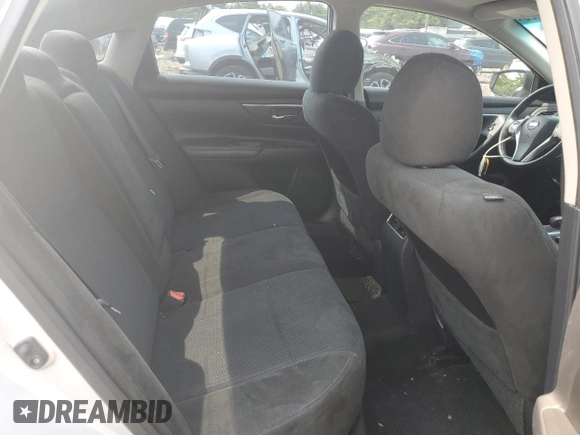 2015 Nissan Altima SV z VIN 1N4AL3AP7FC594057, wystawiony jako Copart lot #59102565 z przebiegiem 60 744 mil mil oraz Szkoda całkowita • Salvage title. Historia ofert i sprzedaży dostępna na DreamBid. Obrazek 10.