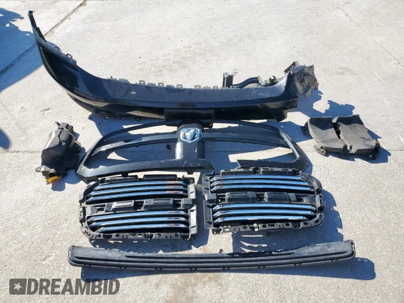 2015 Ram 1500 Sport z VIN 1C6RR6MT3FS676127, wystawiony jako Copart lot #46929125 z przebiegiem 123 582 mil mil oraz Szkoda całkowita • Salvage title. Historia ofert i sprzedaży dostępna na DreamBid. Obrazek 12.