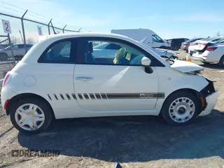 2012 FIAT 500 Pop z VIN 3C3CFFAR3CT343957, wystawiony jako IAAI lot #41898756 z przebiegiem 26 871 mil mil oraz . Historia ofert i sprzedaży dostępna na DreamBid. Obrazek 14.