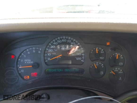 2004 GMC Yukon XL SLT with VIN 3GKEC16Z34G260469, listed as a IAAI auction lot 41557188 with 203,233 mi miles. Bid and sale history available at carsss.com. Image 7.