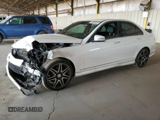 2013 Mercedes-Benz C 250 Sport с VIN WDDGF4HBXDR297165, выставлен на аукционе Copart как лот 64603625 с пробегом 98 327 миль миль и Чистый • Clean title. История ставок и продаж доступна на DreamBid. Изображение 1.