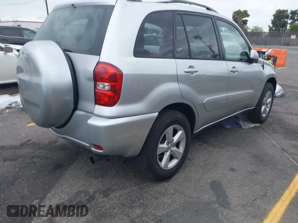 2005 Toyota RAV4 with VIN JTEGD20V650075153, listed as a IAAI auction lot 42077078 with 122,387 mi miles. Bid and sale history available at carsss.com. Image 4.
