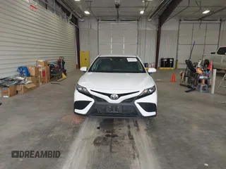 2022 Toyota Camry SE with VIN 4T1G11AK1NU694842, listed as a IAAI auction lot 42236424 with 52,335 mi miles and . Bid and sale history available at DreamBid. Image 12.