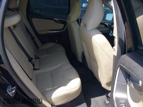 2016 Volvo XC60 T5 Drive-E Premier с VIN YV440MDK3G2899307, выставлен на аукционе IAAI как лот 42003554 с пробегом 71 642 миль миль и . История ставок и продаж доступна на DreamBid. Изображение 8.