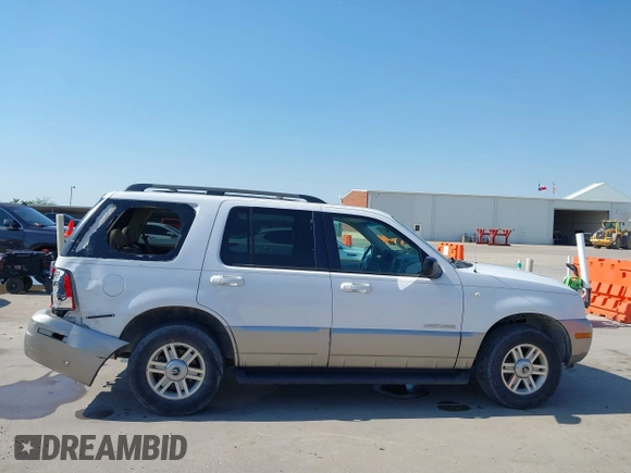 2002 Mercury Mountaineer with VIN 4M2DU86W02UJ21875, listed as a IAAI auction lot 41972193 with 154,699 mi miles and . Bid and sale history available at DreamBid. Image 13.