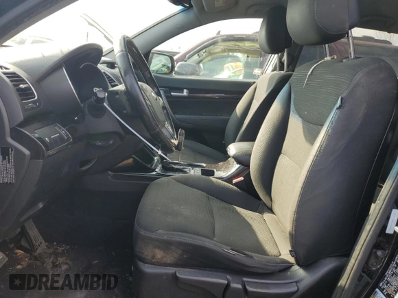 2014 Kia Sorento LX with VIN 5XYKT4A69EG434283, listed as a Copart auction lot 42693325 with 191,737 mi miles and Salvage Title. Bid and sale history available at carsss.com. Image 7.