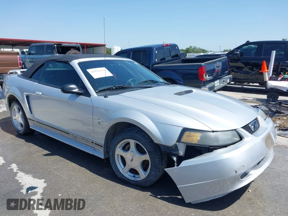 2001 Ford Mustang Deluxe с VIN 1FAFP44451F208230, выставлен на аукционе IAAI как лот 42191956 с пробегом 118 287 миль миль и . История ставок и продаж доступна на DreamBid. Изображение 1.