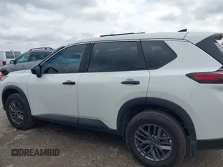 2024 Nissan Rogue S with VIN 5N1BT3AA2RC759541, listed as a IAAI auction lot 42125133 with 895 mi miles and . Bid and sale history available at DreamBid. Image 14.