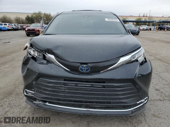 2022 Toyota Sienna XLE with VIN 5TDYRKEC6NS089598, listed as a Copart auction lot 49350255 with 66,552 mi miles and Salvage Title. Bid and sale history available at DreamBid. Image 5.