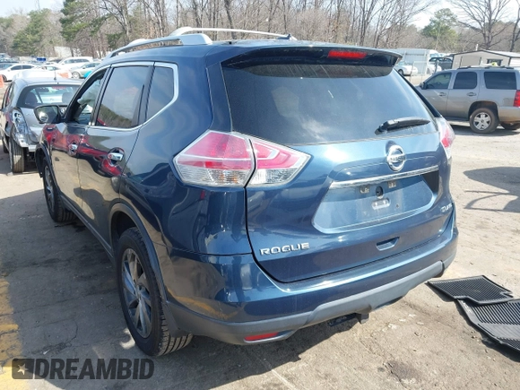 2015 Nissan Rogue SV with VIN 5N1AT2MV2FC795908, listed as a IAAI auction lot 41804631 with 136,453 mi miles. Bid and sale history available at carsss.com. Image 3.