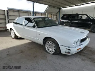 2000 Jaguar XJ with VIN SAJDA14C2YLF16237, listed as a Copart auction lot 83482454 with 0 mi miles and Clean Title. Bid and sale history available at carsss.com. Image 4.