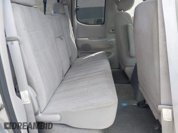 2001 Toyota Tundra SR5 with VIN 5TBRN34101S151862, listed as a IAAI auction lot 42130664 with 228,990 mi miles and . Bid and sale history available at DreamBid. Image 8.