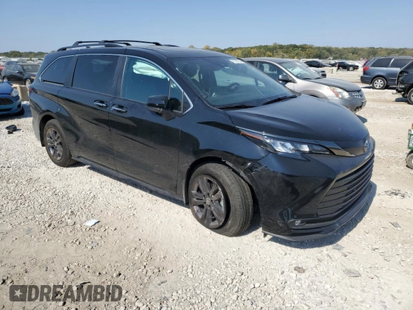 2024 Toyota Sienna LE with VIN 5TDCSKFC7RS130811, listed as a Copart auction lot 75768254 with 7,656 mi miles and Salvage Title. Bid and sale history available at carsss.com. Image 4.