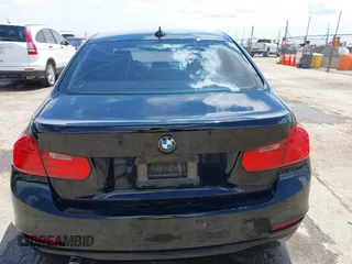 2015 BMW 3 Series 328i z VIN WBA3C1C58FK117742, wystawiony jako IAAI lot #42225843 z przebiegiem 92 583 mil mil oraz . Historia ofert i sprzedaży dostępna na DreamBid. Obrazek 16.