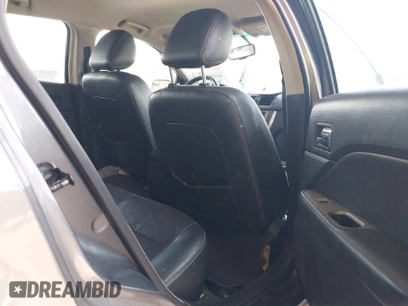 2011 Ford Fusion SEL with VIN 3FAHP0JA0BR237554, listed as a IAAI auction lot 42163072 with 230,814 mi miles and . Bid and sale history available at carsss.com. Image 8.