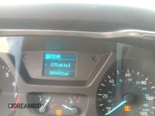 2018 Ford Transit Passenger XL z VIN 1FBZX2ZM6JKA56605, wystawiony jako IAAI lot #39020933 z przebiegiem 89 491 mil mil oraz . Historia ofert i sprzedaży dostępna na DreamBid. Obrazek 7.
