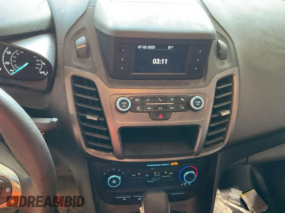 2020 Ford Transit Connect XL z VIN NM0LS7E24L1481506, wystawiony jako IAAI lot #42703132 z przebiegiem 62 368 mil mil oraz . Historia ofert i sprzedaży dostępna na DreamBid. Obrazek 18.