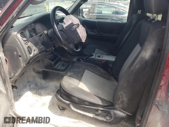 2010 Ford Ranger XLT z VIN 1FTKR4EE3APA70305, wystawiony jako Copart lot #61850725 z przebiegiem 174 677 mil mil oraz Szkoda całkowita • Salvage title. Historia ofert i sprzedaży dostępna na DreamBid. Obrazek 7.