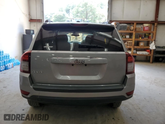 2016 Jeep Compass Sport z VIN 1C4NJDBB5GD631063, wystawiony jako Copart lot #62056385 z przebiegiem 119 706 mil mil oraz Szkoda całkowita • Salvage title. Historia ofert i sprzedaży dostępna na DreamBid. Obrazek 6.
