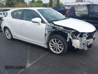2013 Lexus CT 200h z VIN JTHKD5BH2D2147927, wystawiony jako IAAI lot #42053756 z przebiegiem 160 896 mil mil oraz . Historia ofert i sprzedaży dostępna na DreamBid. Obrazek 1.