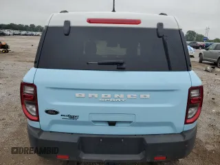 2024 Ford Bronco Sport Heritage z VIN 3FMCR9G60RRF28499, wystawiony jako Copart lot #59155805 z przebiegiem 1 451 mil mil oraz Czysty tytuł • Clean title. Historia ofert i sprzedaży dostępna na DreamBid. Obrazek 6.