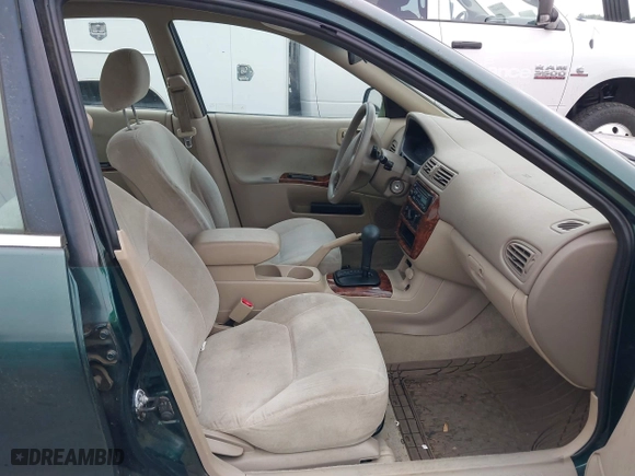 2001 Mitsubishi Galant ES with VIN 4A3AA46G81E210487, listed as a IAAI auction lot 42120831 with 1 mi miles. Bid and sale history available at carsss.com. Image 5.