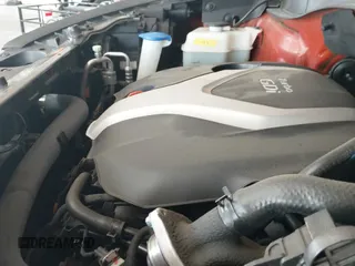 2016 Hyundai Santa Fe z VIN 5XYZUDLA5GG305912, wystawiony jako IAAI lot #42669257 z przebiegiem 140 850 mil mil oraz . Historia ofert i sprzedaży dostępna na DreamBid. Obrazek 19.