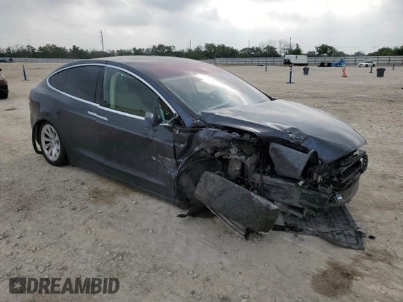2016 Tesla Model X 70D with VIN 5YJXCDE26GF034172, listed as a Copart auction lot 51710865 with 78,930 mi miles and Salvage Title. Bid and sale history available at carsss.com. Image 4.