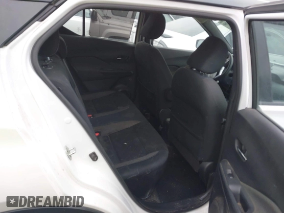 2019 Nissan Kicks S with VIN 3N1CP5CU5KL550663, listed as a IAAI auction lot 41659260 with 89,672 mi miles and . Bid and sale history available at carsss.com. Image 8.