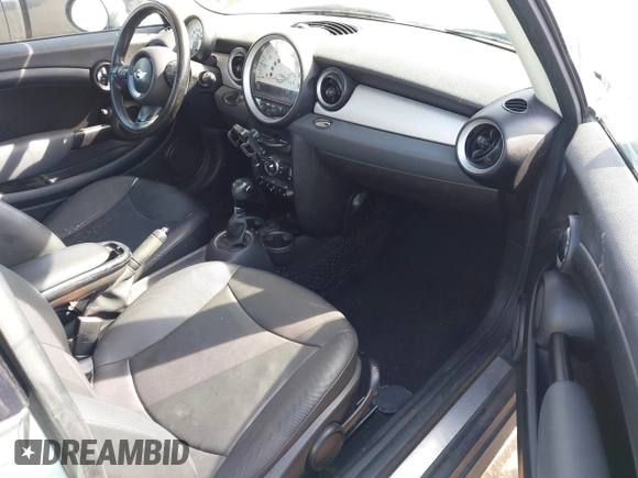 2012 MINI Hardtop with VIN WMWSU3C57CT262510, listed as a IAAI auction lot 41611853 with 77,193 mi miles and . Bid and sale history available at DreamBid. Image 5.