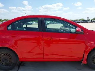 2016 Chevrolet Sonic LS с VIN 1G1JA5SH9G4124457, выставлен на аукционе IAAI как лот 42447302 с пробегом 143 116 миль миль и . История ставок и продаж доступна на DreamBid. Изображение 14.