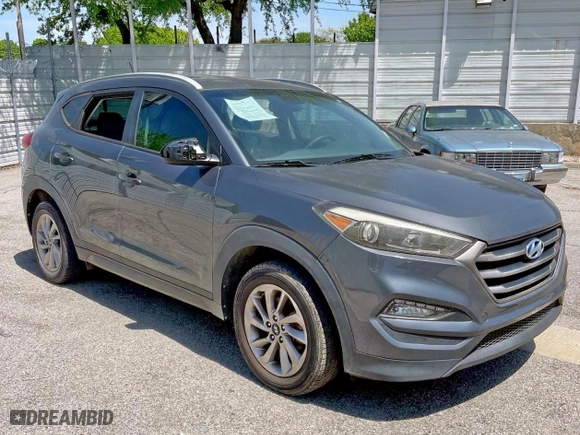2016 Hyundai Tucson SE with VIN KM8J33A44GU092601, listed as a Copart auction lot 53004435 with 157,054 mi miles and Clean Title. Bid and sale history available at carsss.com. Image 1.