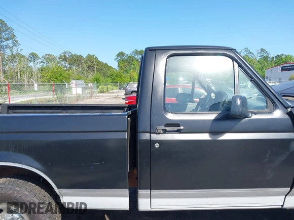 1995 Ford F-150 with VIN 1FTDF15YXSLB17767, listed as a IAAI auction lot 41953525 with Not provided miles and . Bid and sale history available at DreamBid. Image 13.