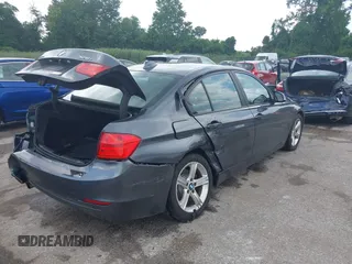2014 BMW 3 Series 328i xDrive с VIN WBA3B5C50EF959198, выставлен на аукционе IAAI как лот 42684406 с пробегом 92 187 миль миль и . История ставок и продаж доступна на DreamBid. Изображение 4.