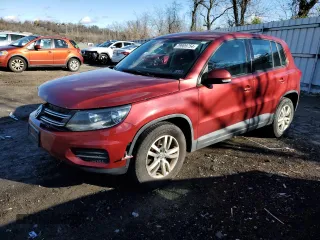 2013 Volkswagen Tiguan S с VIN WVGBV3AX9DW076886, выставлен на аукционе Copart как лот 79909754 с пробегом 165 232 миль миль и Списание • Salvage title. История ставок и продаж доступна на DreamBid. Изображение 1.