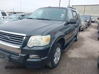2009 Ford Explorer XLT с VIN 1FMEU63E29UA21017, выставлен на аукционе IAAI как лот 41451201 с пробегом 155 506 миль миль и . История ставок и продаж доступна на DreamBid. Изображение 2.