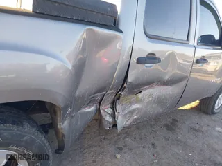 2008 GMC Sierra 1500 Work Truck with VIN 2GTEK133781178421, listed as a IAAI auction lot 41441844 with 213,315 mi miles. Bid and sale history available at carsss.com. Image 6.