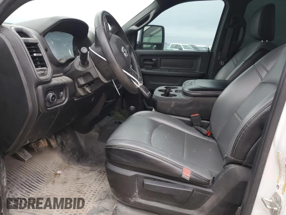 2024 Ram 2500 Tradesman with VIN 3C6UR5HJ7RG139575, listed as a Copart auction lot 81340814 with 47,430 mi miles and Salvage title. Bid and sale history available at DreamBid. Image 7.