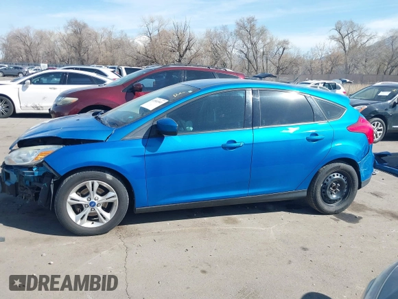 2012 Ford Focus SE z VIN 1FAHP3K29CL234239, wystawiony jako IAAI lot #41901941 z przebiegiem 186 526 mil mil oraz . Historia ofert i sprzedaży dostępna na DreamBid. Obrazek 15.